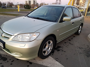 Honda Civic 1.6(81kw) (1 foto / 11)