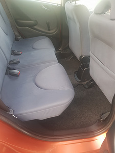 Honda Jazz-1.3(61kw)avt. (7 foto / 10)