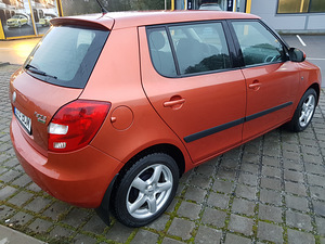 Skoda Fabia-1.4(63kw)-2010a. (3 foto / 13)