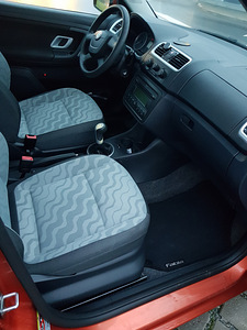 Skoda Fabia-1.4(63kw)-2010a. (6 foto / 13)