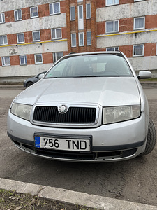 Аренда автомобиля (2 фото из 7)