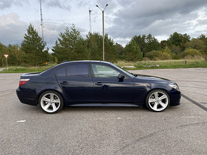 BMW 525d 145kw 2007a (6 foto / 8)
