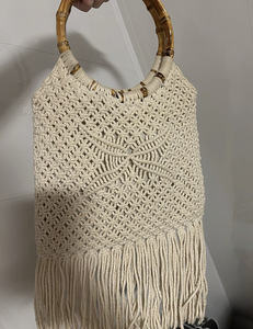 Macrame handbag with bamboo handles (1 foto / 1)