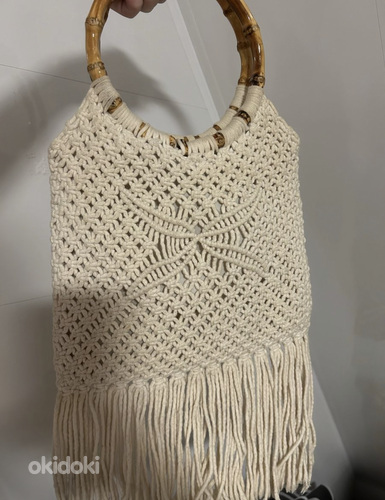 Macrame handbag with bamboo handles