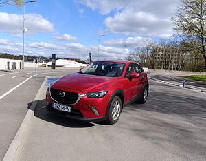 Mazda CX-3 (2 фото из 10)