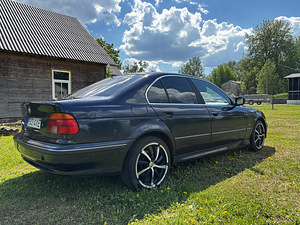 BMW 520i 2.0 110kw мануал (2 фото из 11)