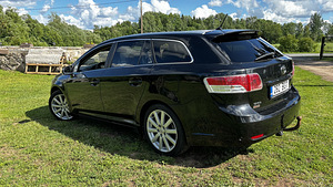 M/V Toyota Avensis 2.2d 110kw ÜV 04.2025 (2 foto / 13)