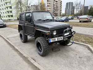 Suzuki Samurai (2 фото из 14)