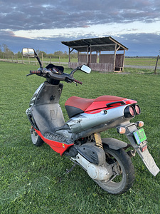 Müüa roller aprilia sr50 street 2012 (2 foto / 5)