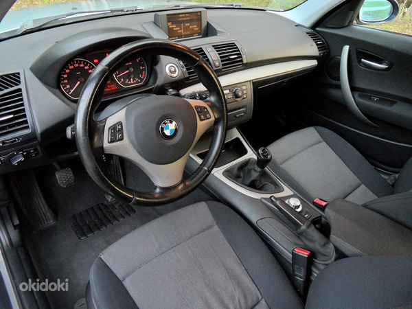 BMW 118i 95kW 2.0 manuaal 2005 (foto #10)