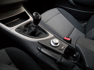 BMW 118i 95kW 2.0 мануал 2005 (11 фото из 15)