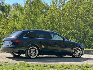Audi a4 b8 quattro S-line (2 foto / 8)