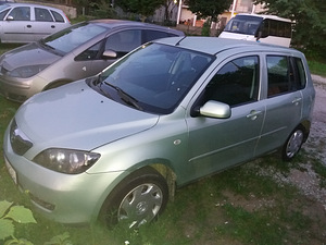 MAZDA 2 2009 1388 cm³ 59 kW Bensiin Meh