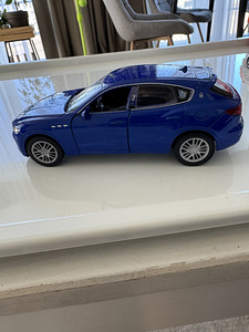 Lasteauto Maserati Levante (mudel) (3 foto / 8)