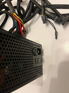 Toiteplokk XILENCE ASE PSU ATX2.3 600W/XN053 (4 foto / 4)