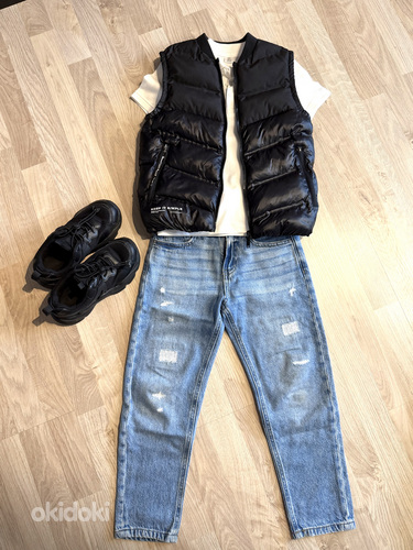 Vest RESERVED