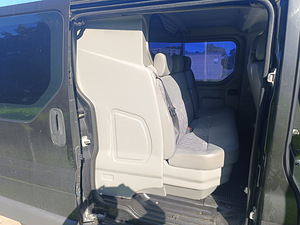 Opel Vivaro 1.9 (6 foto / 10)