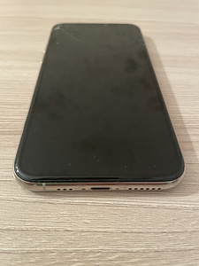 iPhone 11 pro starlight 128gb VARUOSADEKS (6 foto / 6)