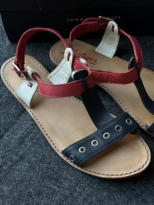 Tommy Hilfiger Sandaalid (3 foto / 4)