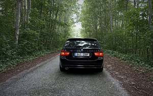 BMW 318 2.0 R4 105 kW (8 foto / 10)