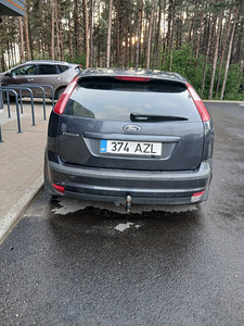 Ford Focus (4 фото из 11)