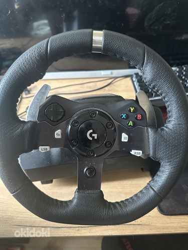 Игровой руль с педалями