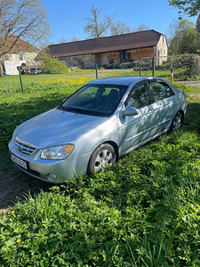 KIA Cerato (5 фото из 8)