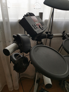 Yamaha DTXplorer e-drums / elektroonilised trummid (4 foto / 4)