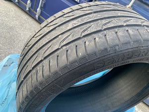 Suverehvid 255/40 R19, XL, suverehvid (1 foto / 5)