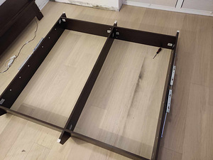 Кровать с матрасом (3 фото из 4)