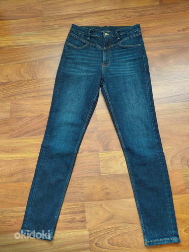 Guess teksad 29