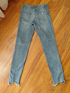 Guess teksad 28 (2 foto / 2)