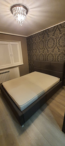 Кровать 175x215x45 с ортопедическим матрасом (2 фото из 4)