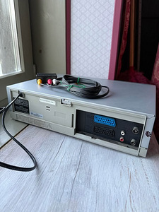 Aiwa VHS плеер (2 фото из 2)