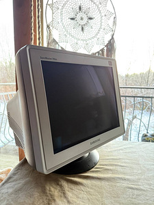 Kineskoop Monitor Samsung SyncMaster 793DF (1 foto / 3)