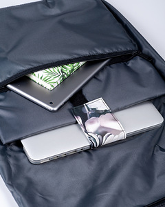 Seljakott Milinal "Rolltop", trükitud lilleline (9 foto / 9)