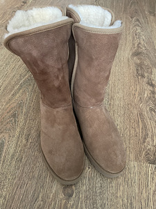 Сапоги Ugg (5 фото из 6)
