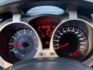 Nissan Juke, 1.6, automaat (6 foto / 10)