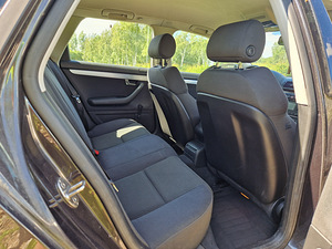 Audi A4 2007, S-line (10 foto / 12)