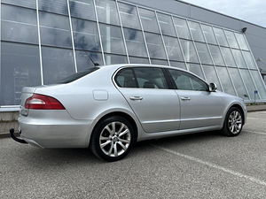 Skoda Superb 2.0 103kW (3 foto / 8)