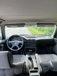 BMW 520i (6 foto / 6)