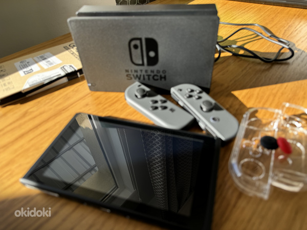 Nintendo Switch OLED (фото #2)