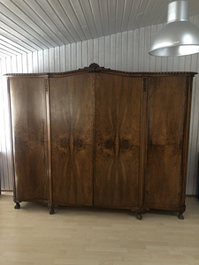 Antiik riidekapp (1 foto / 2)