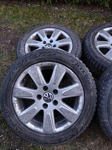 Оригинальные колеса VW 16 дюймов (3 фото из 4)