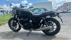 Triumph Street Twin 900 2018 (4 foto / 10)