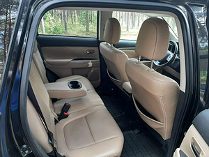 Mitsubishi outlander 3 2.0 110kw bensiini (2 foto / 8)