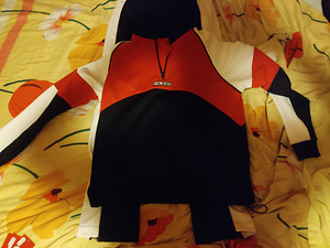 Hugo boss dressid S (2 foto / 5)