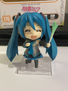 Anime figuur Miku nendoroid Miku anime figuur (3 foto / 6)