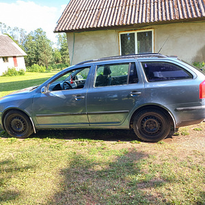 Škoda Octavia (5 фото из 10)
