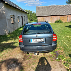 Škoda Octavia (6 фото из 10)